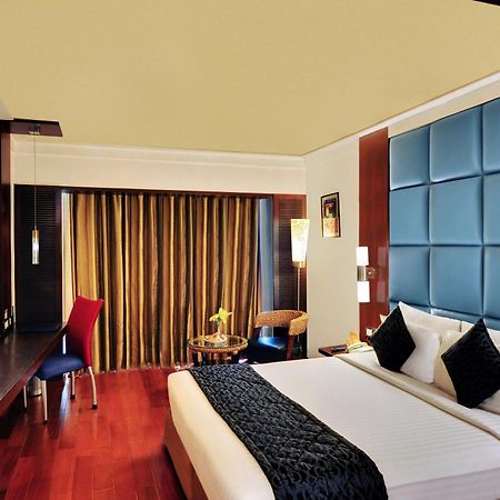 Iris The Business Hotel Bangalore Bagian luar foto