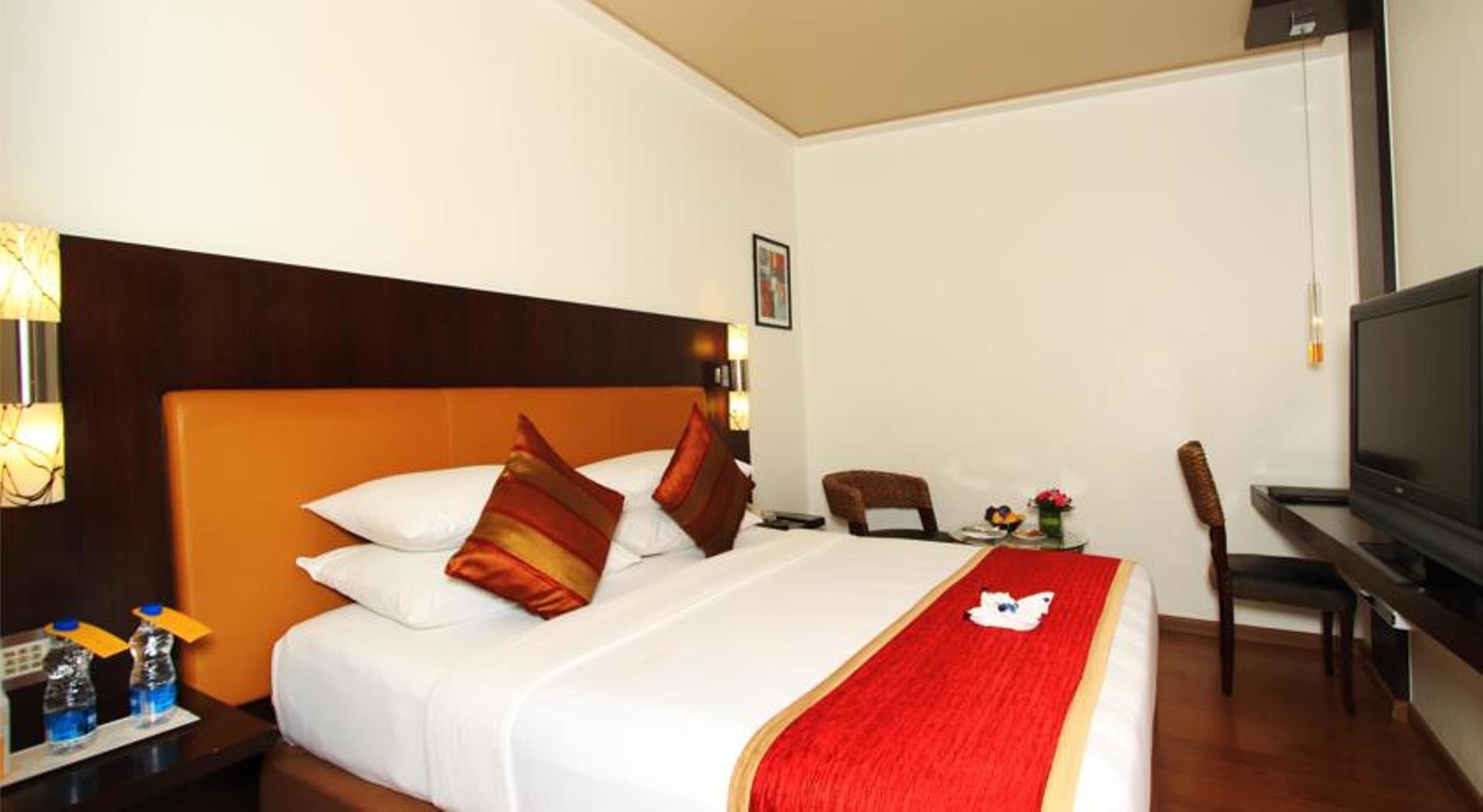 Iris The Business Hotel Bangalore Bagian luar foto