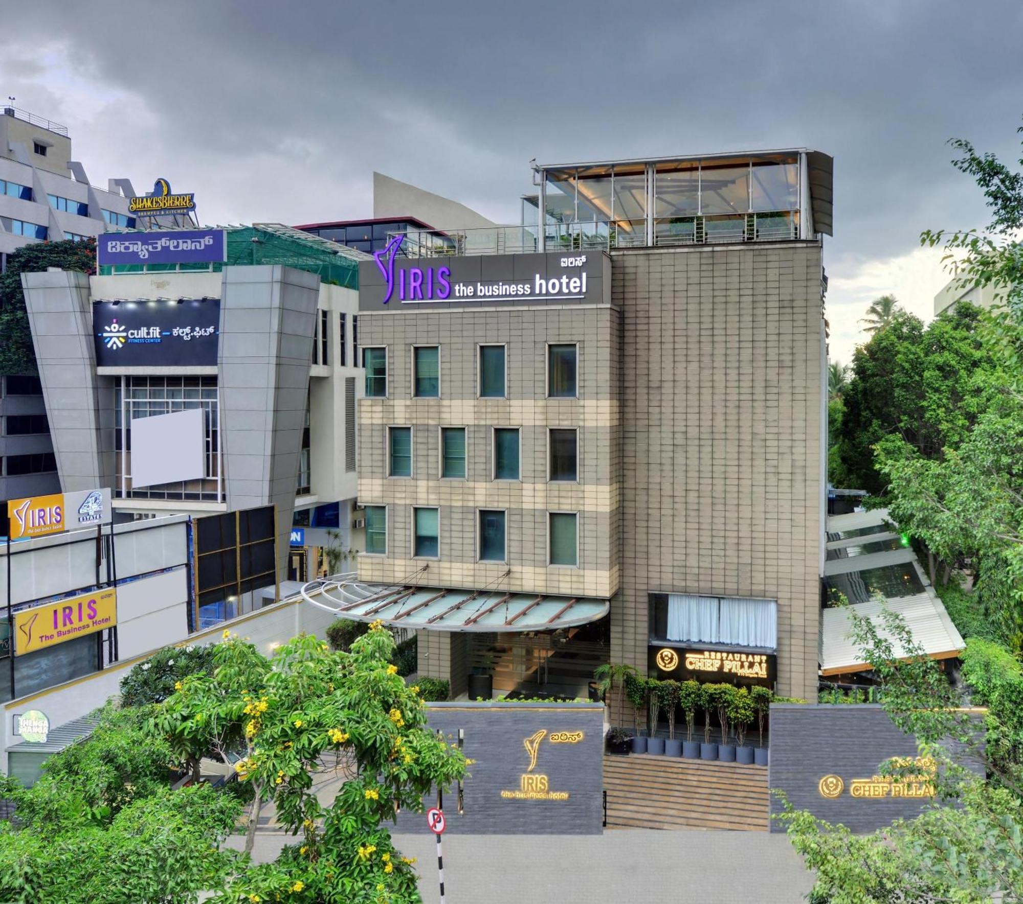 Iris The Business Hotel Bangalore Bagian luar foto