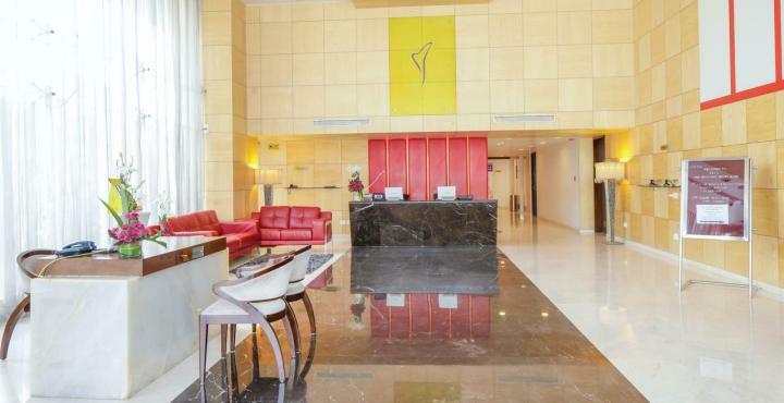 Iris The Business Hotel Bangalore Bagian luar foto