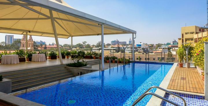 Iris The Business Hotel Bangalore Bagian luar foto